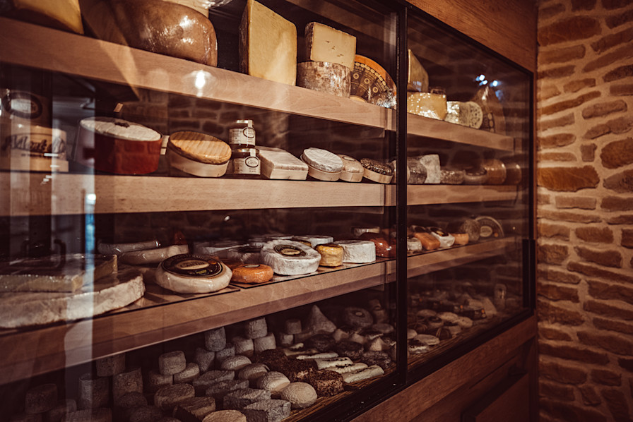 LBP - La cave d-affinage des Ateliers du Bristol Paris @BenoitLinero P5sX9