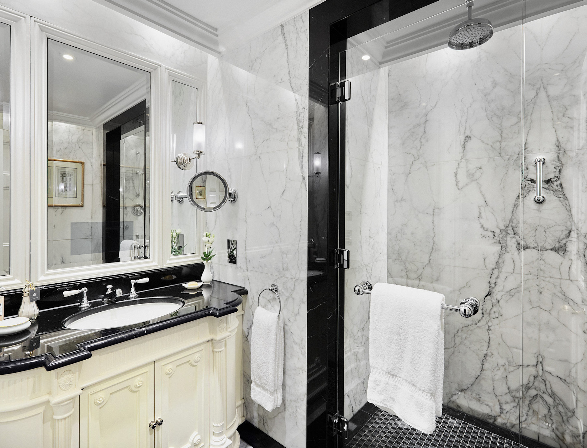 Room EXECV - Image 3