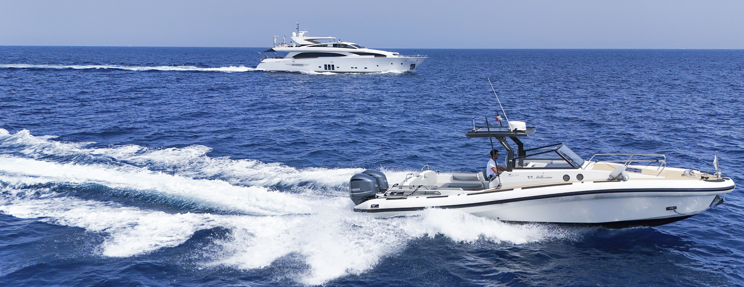 HDC - Superyatch & Chase boat