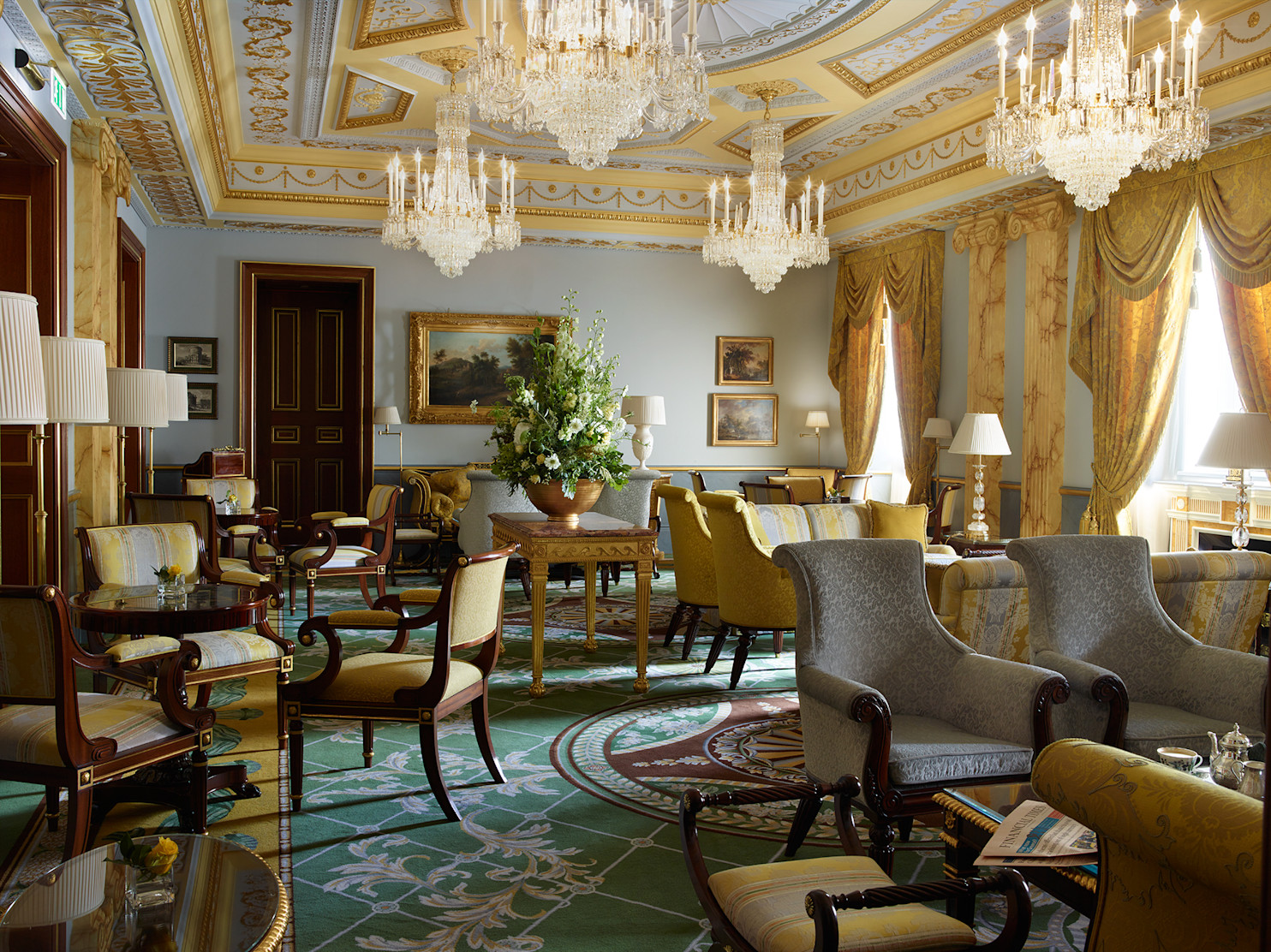 LAN - The Withdrawing Room at The Lanesborough