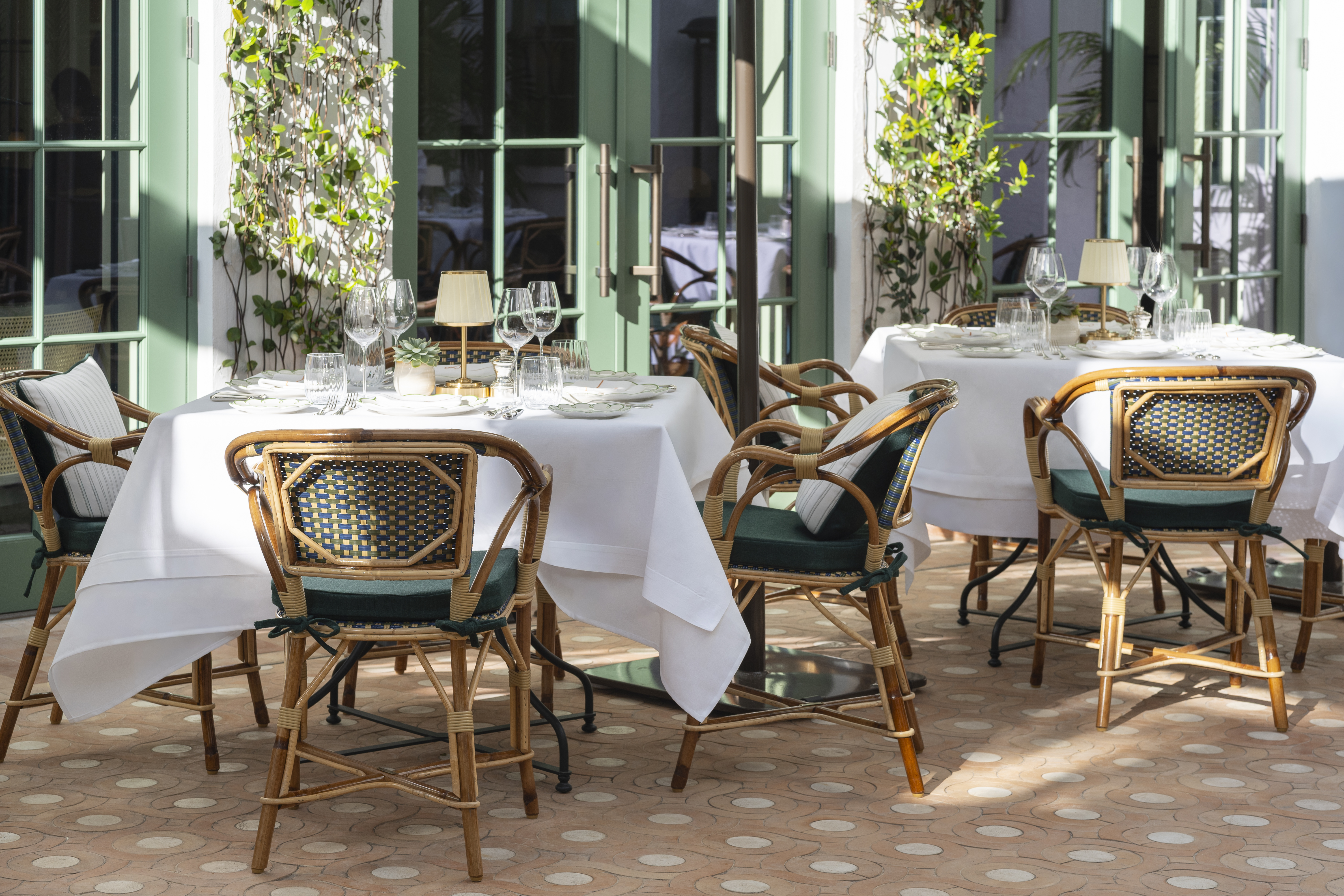 VIN - Courtyard