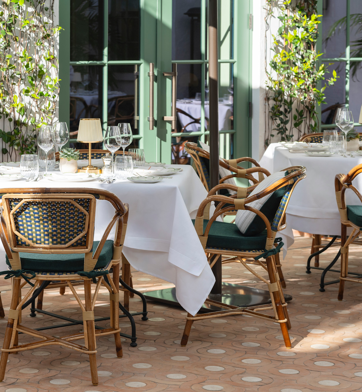 VIN - Courtyard