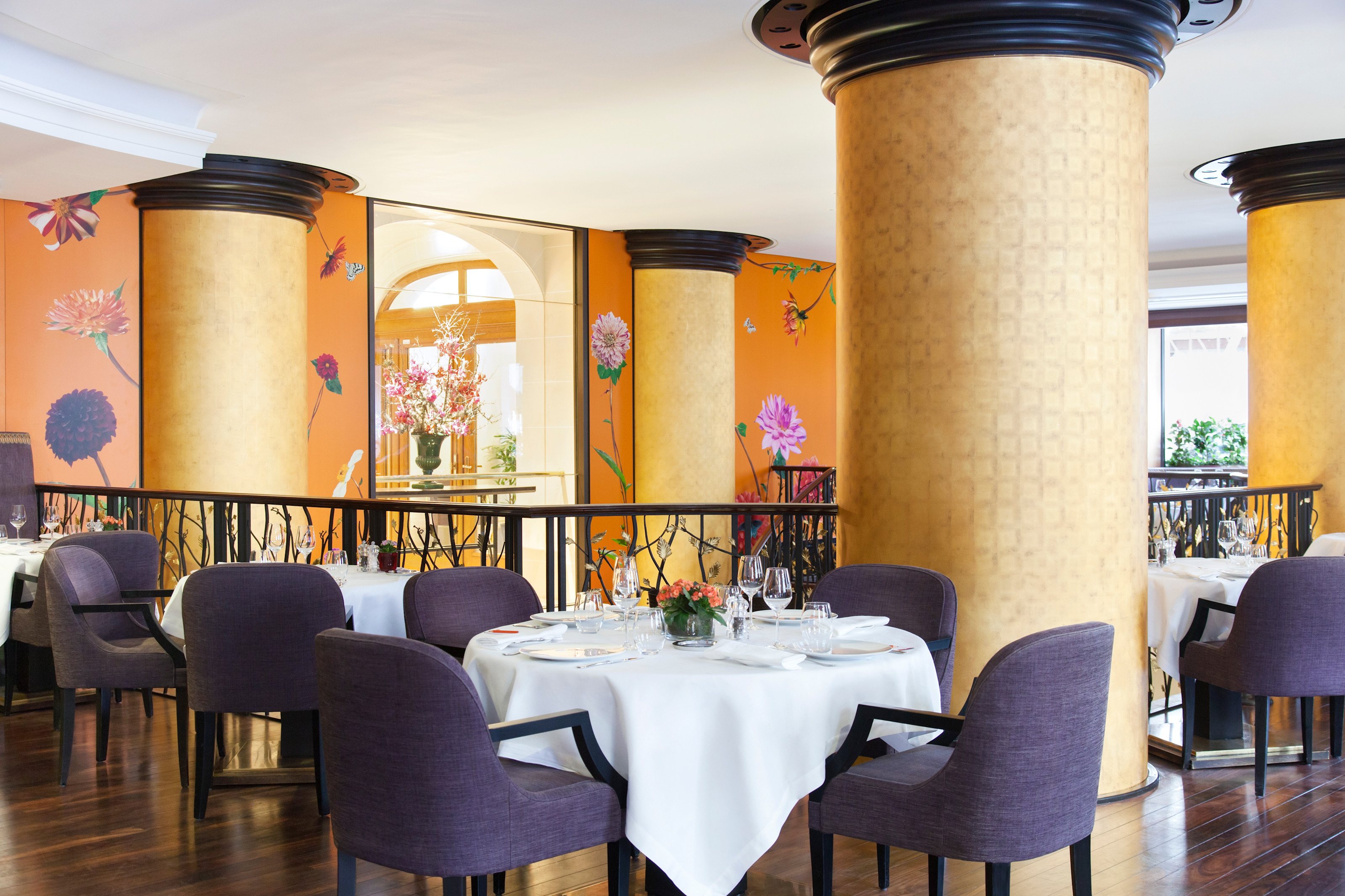 Le Bristol Paris-restaurant 114 Faubourg-3 Dqn1B