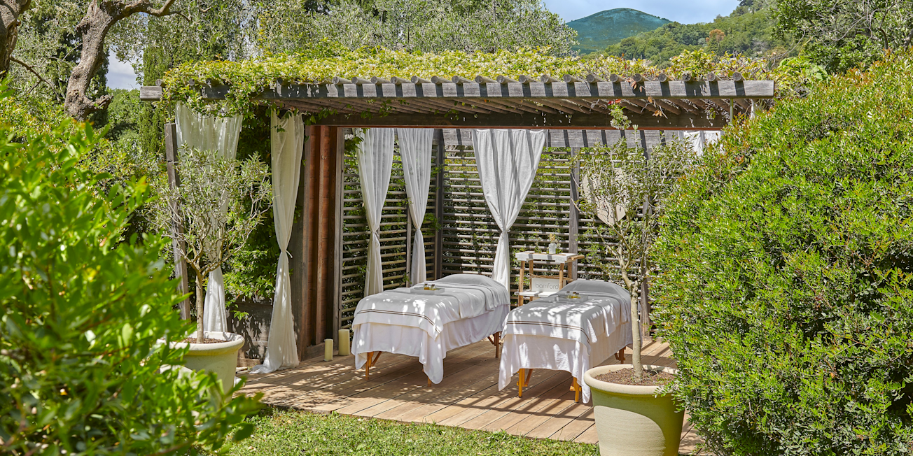 CSM - Spa treatment in the garden