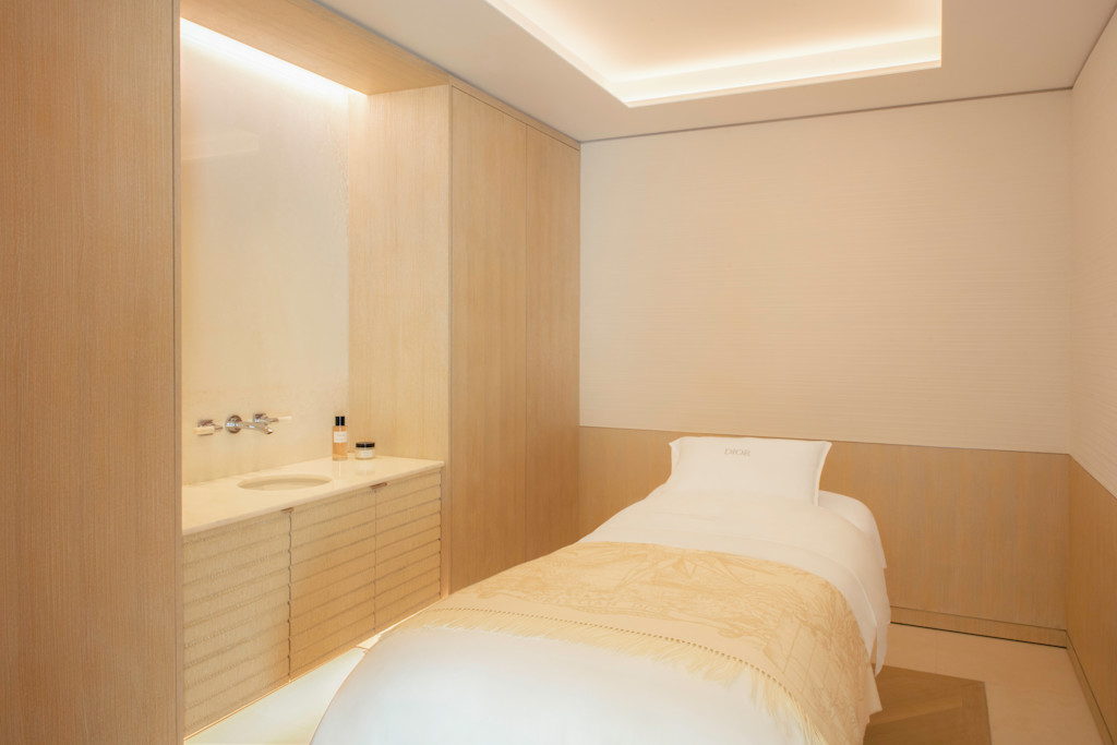 HDC - Dior Spa Eden-Roc single cabin