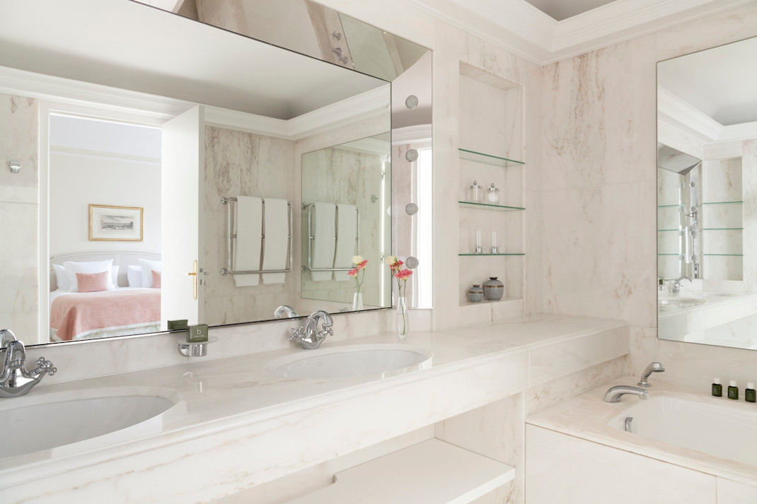 Room 03DLXG - Image 4