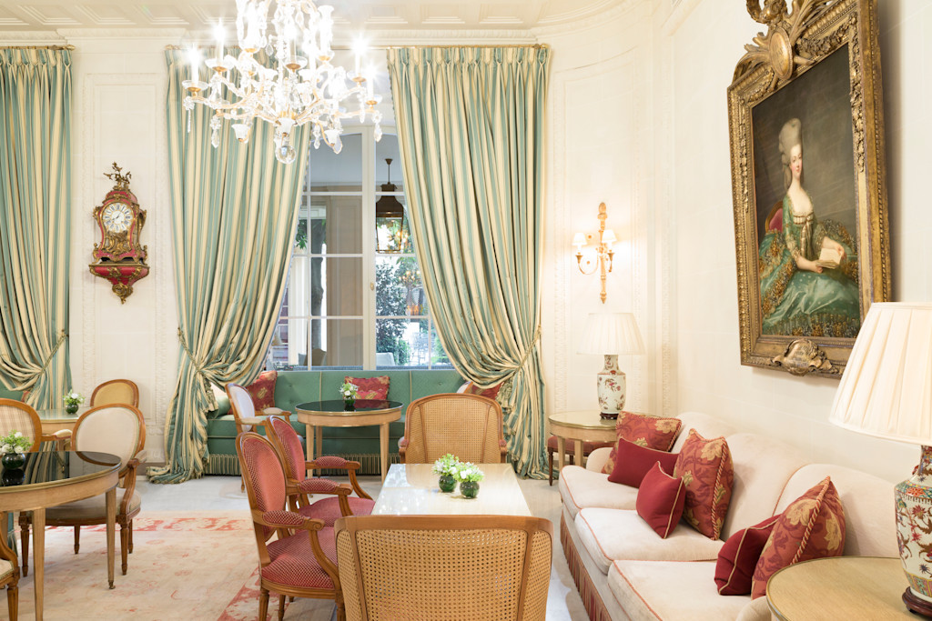 Le Bristol Paris - Café Antonia - Restaurant Otrzk