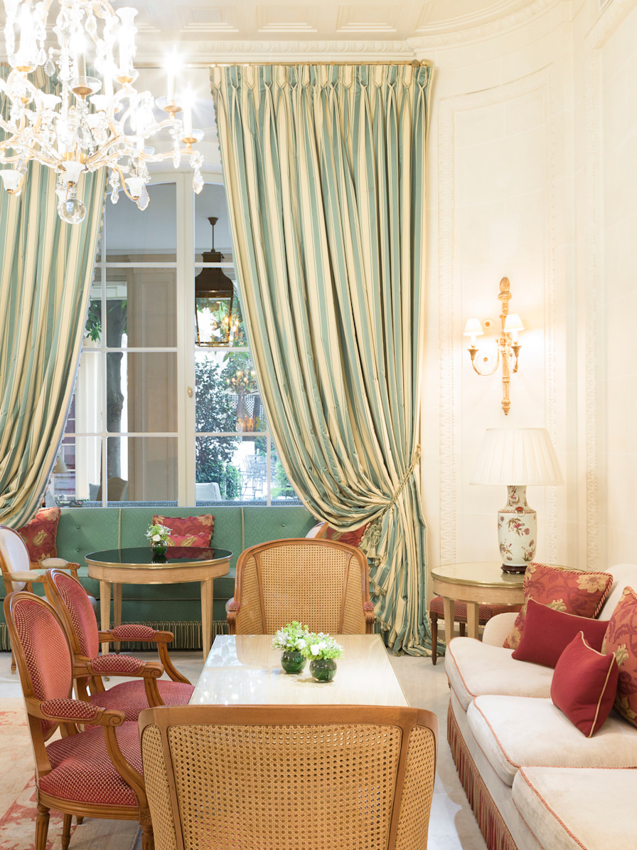 Le Bristol Paris - Café Antonia - Restaurant Otrzk