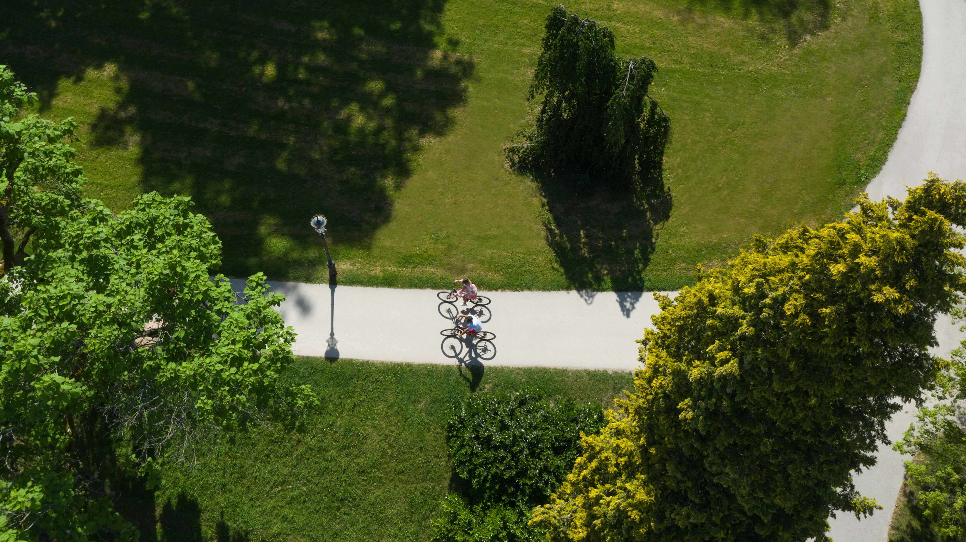 Brenners-Park-Hotel-Spa-Lichtentaler-Allee-Biking