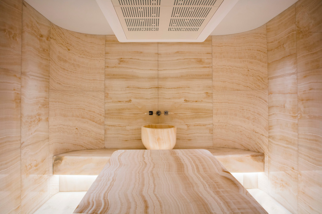 HDC - Dior Spa Eden-Roc Roc affusion suite