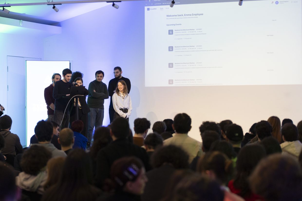 Cross Collab 2025 (5)