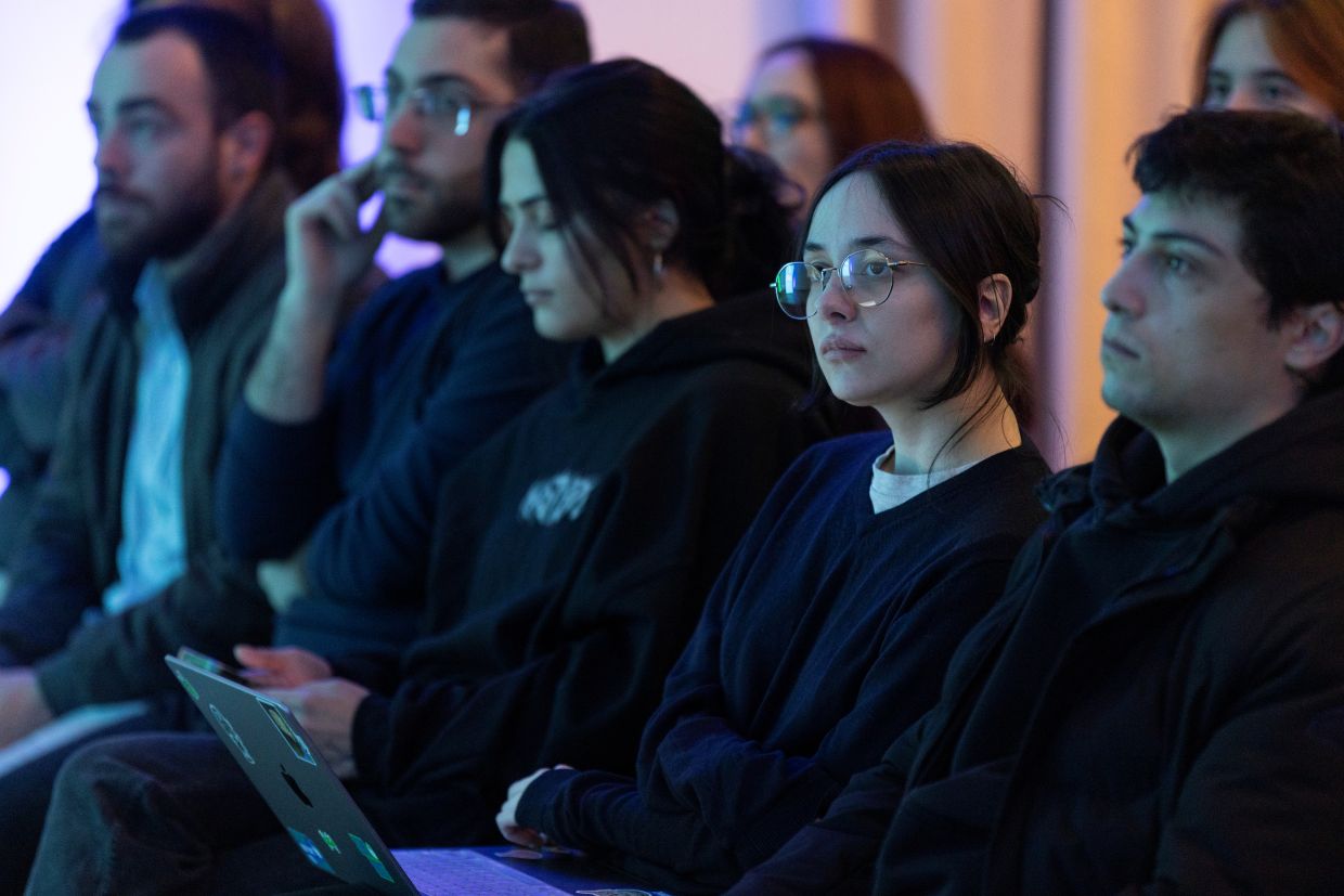 Cross Collab 2025 (2)