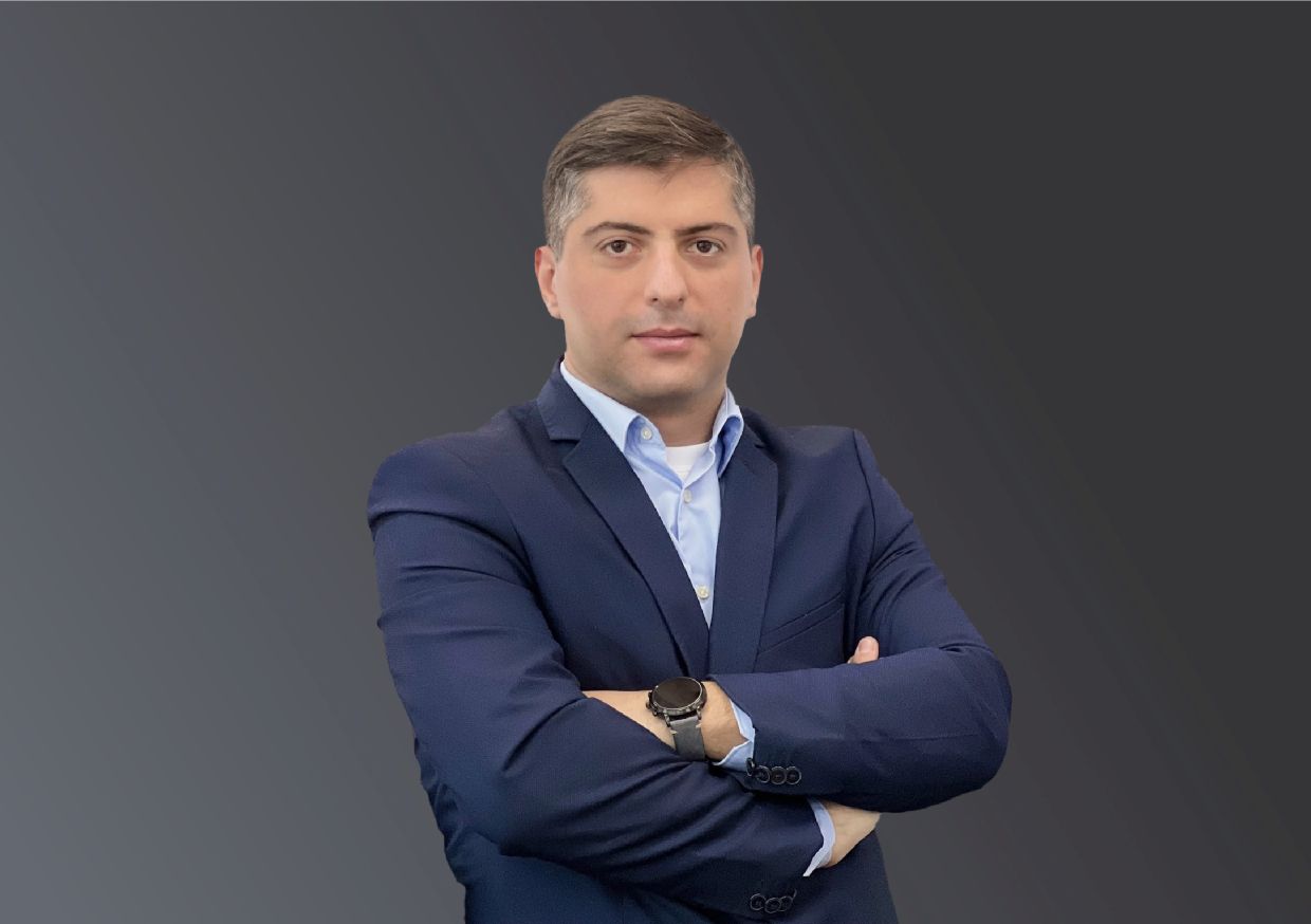 ზურა ახალაძე