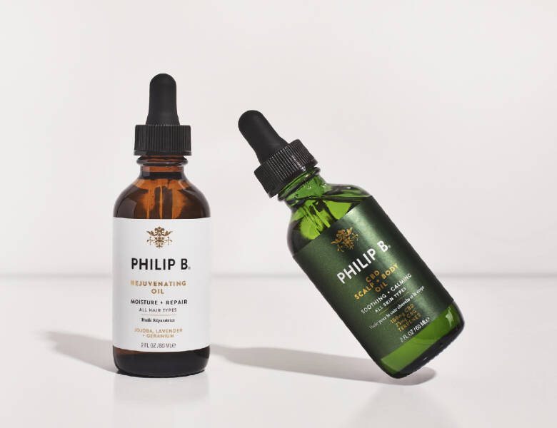 Her ses to Philip B produkter på en lys baggrund.