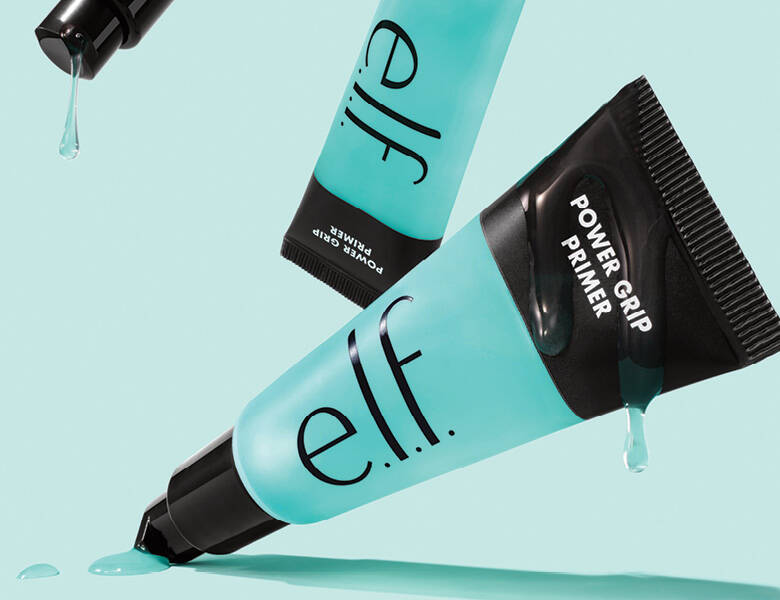 Her ses en lys mintgrøn baggrund med elf primers på.