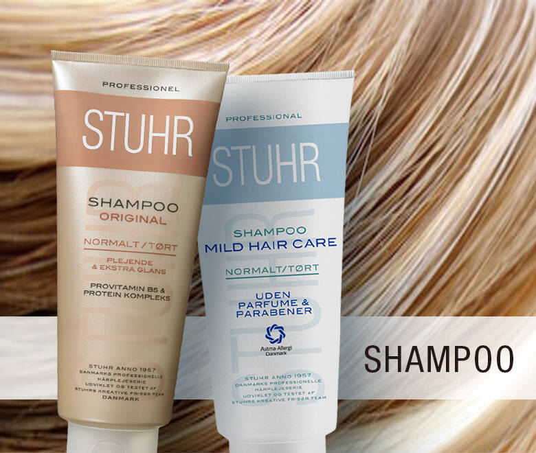 Her ses to forskellige shampooer med blond hår som baggrund.