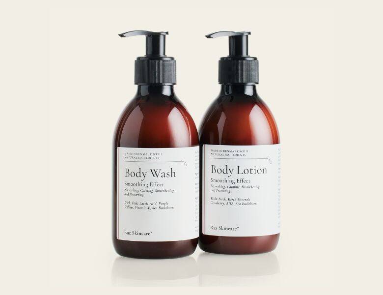 Her ses to Raz Skincare produkter på en lys gul baggrund.