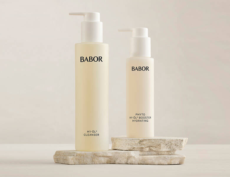 Her ses to Babor produkter på en lys baggrund. 