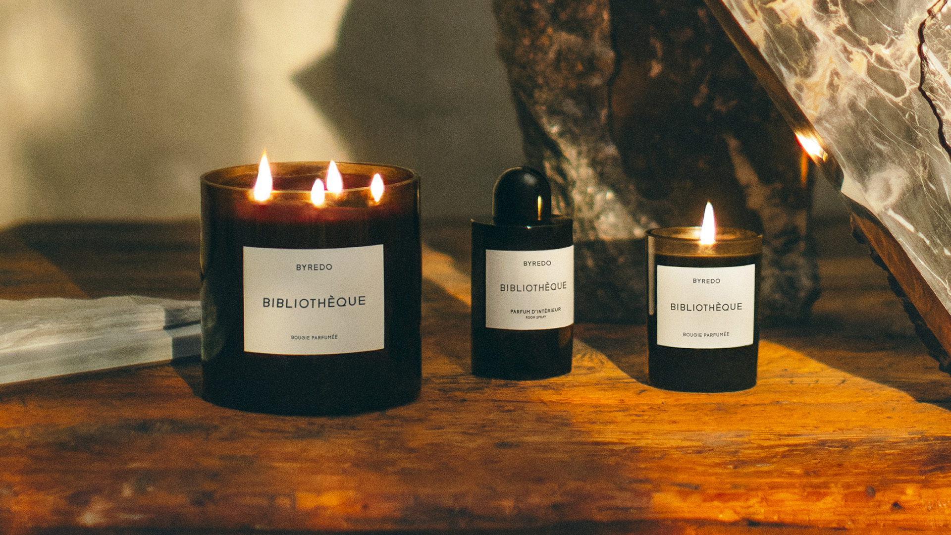 BYREDO BIBLIOTHEQUEキャンドル Amazon.co.jp: BYREDO Bibliotheque フレグランスキャンドル 8.4オンス