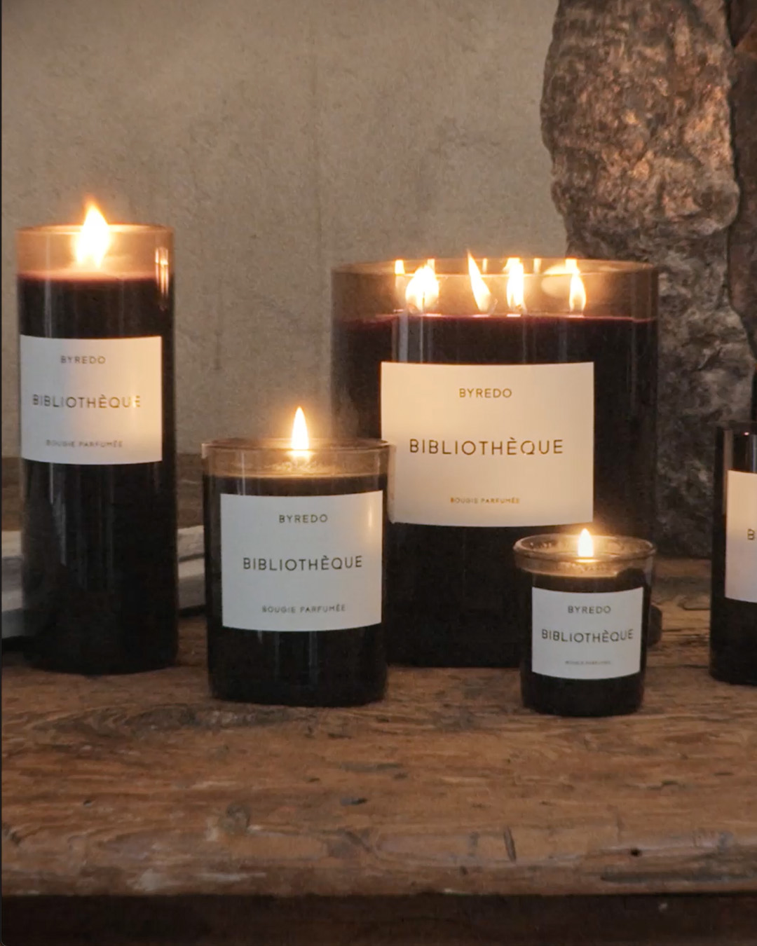 【新品未使用！】byredo バイレード　キャンドル バイレード“メタリックピンク”のランプ風キャンドルウォーマー