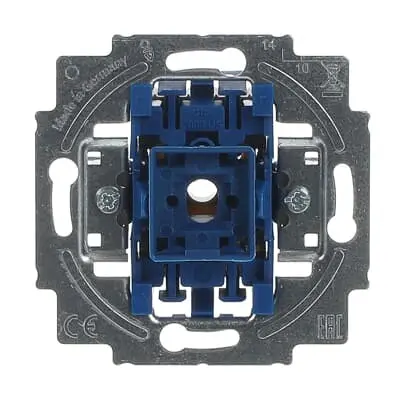 Rocker switch, one-way/two-way switching, 10 A, single rocker