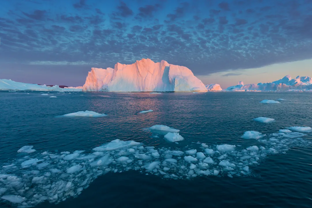 Disko-Bay-Greenland-HGR-152186__Shutterstock.jpg