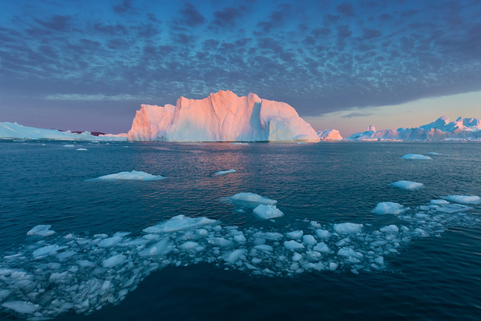 Grand Greenland – The Icy Giants of Disko Bay (Flight Included)