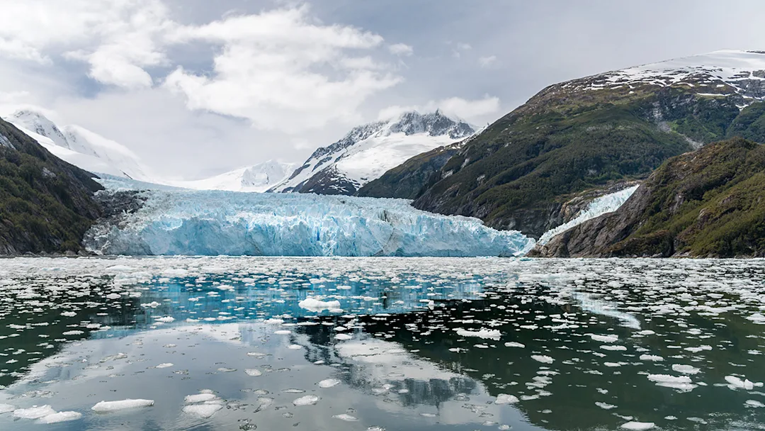 glacier-garibaldi-fjord-chile-hgr-118102-photo_karsten_bidstrup_web.jpg