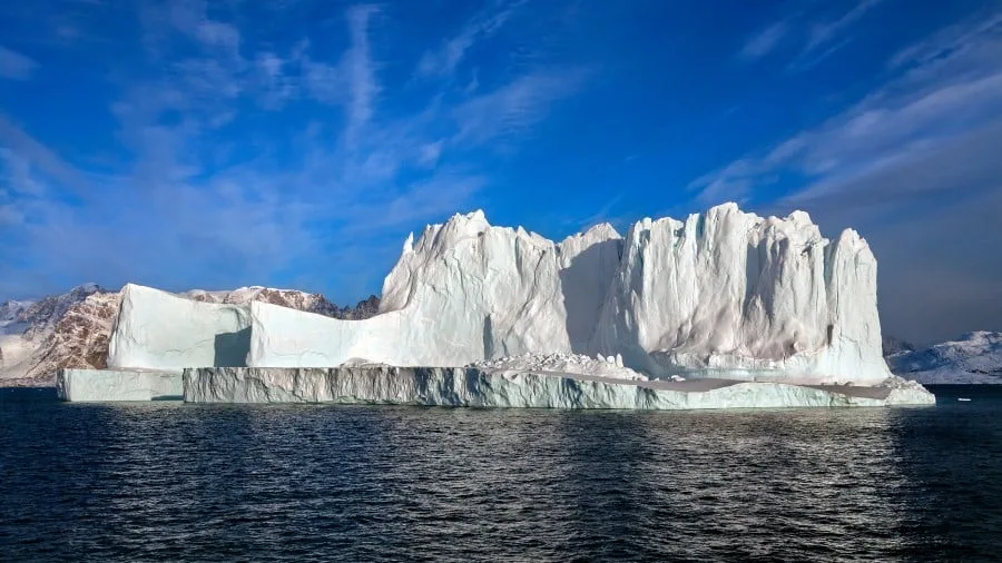 _scoresby_sound_greenland_hgr_144133_photo_shutterstock_3000x1688px