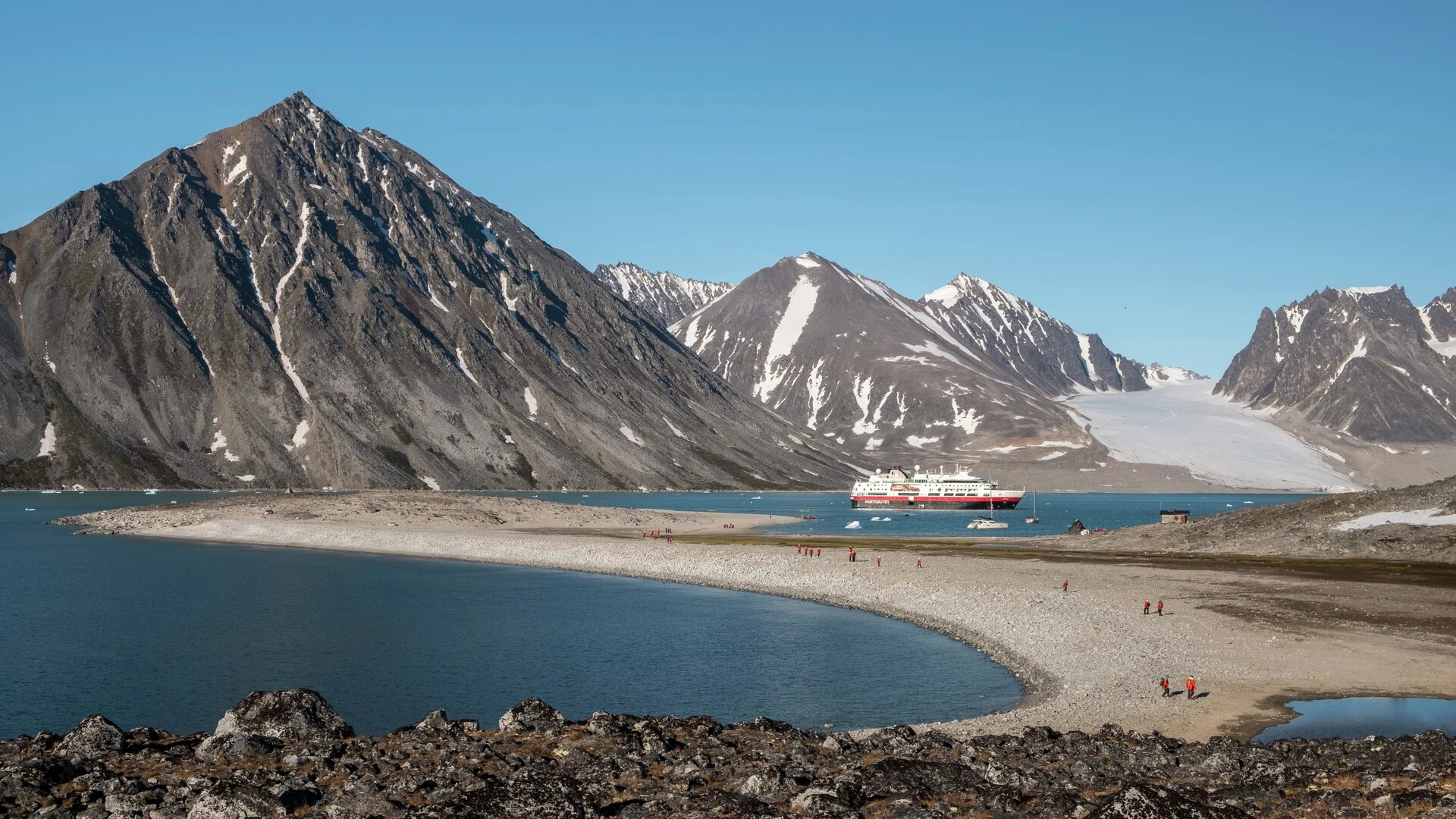 MS Fram in Magdalen Fjord, Svalbard