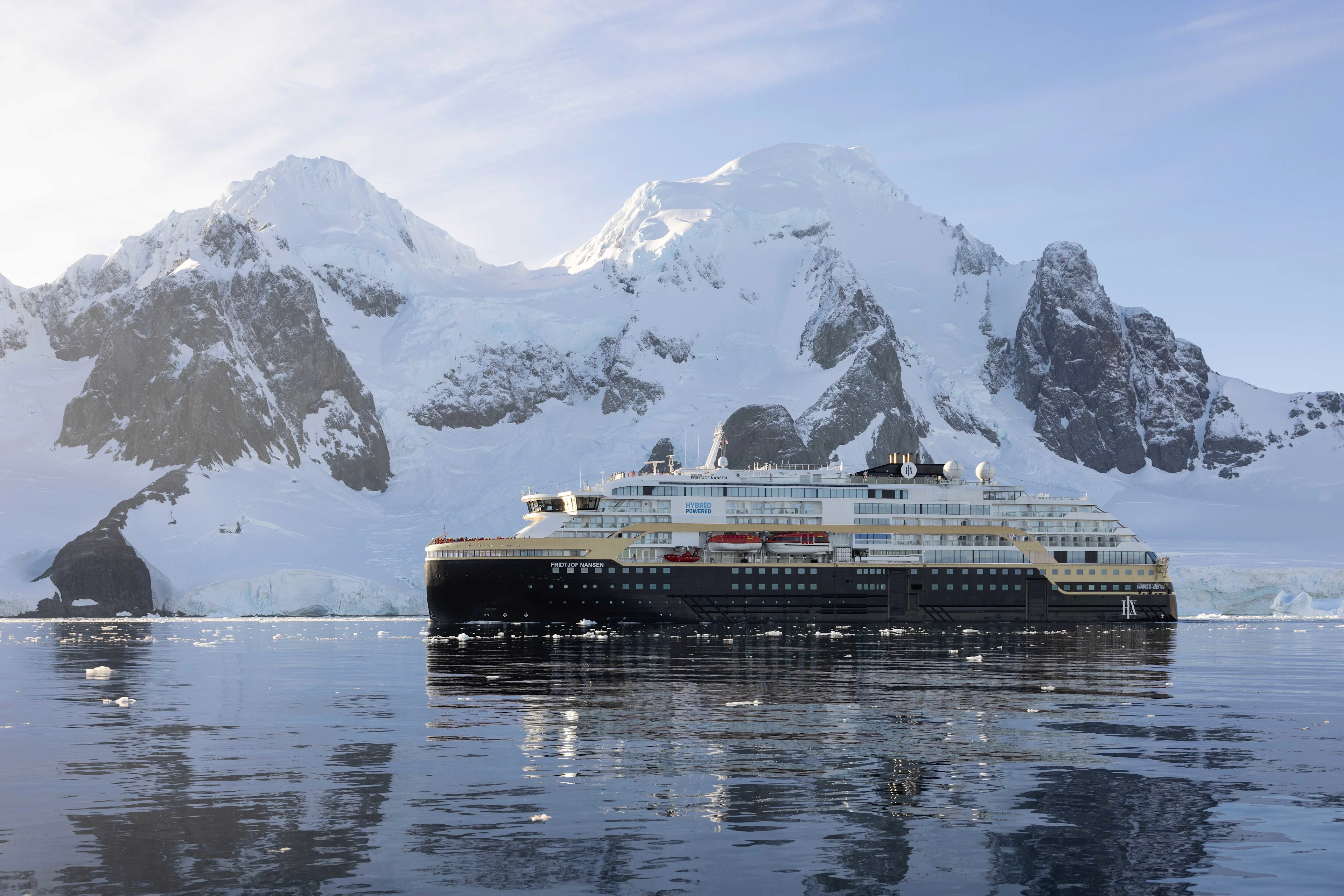 Antarctica Lemaire Channel MS Fridtjof Nansen HX 44945 Photo Espen Mills (1)