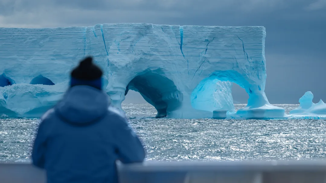 South\_Georgia\_At\_Sea\_HX\_44467\_Photo\_Yuri\_Choufour