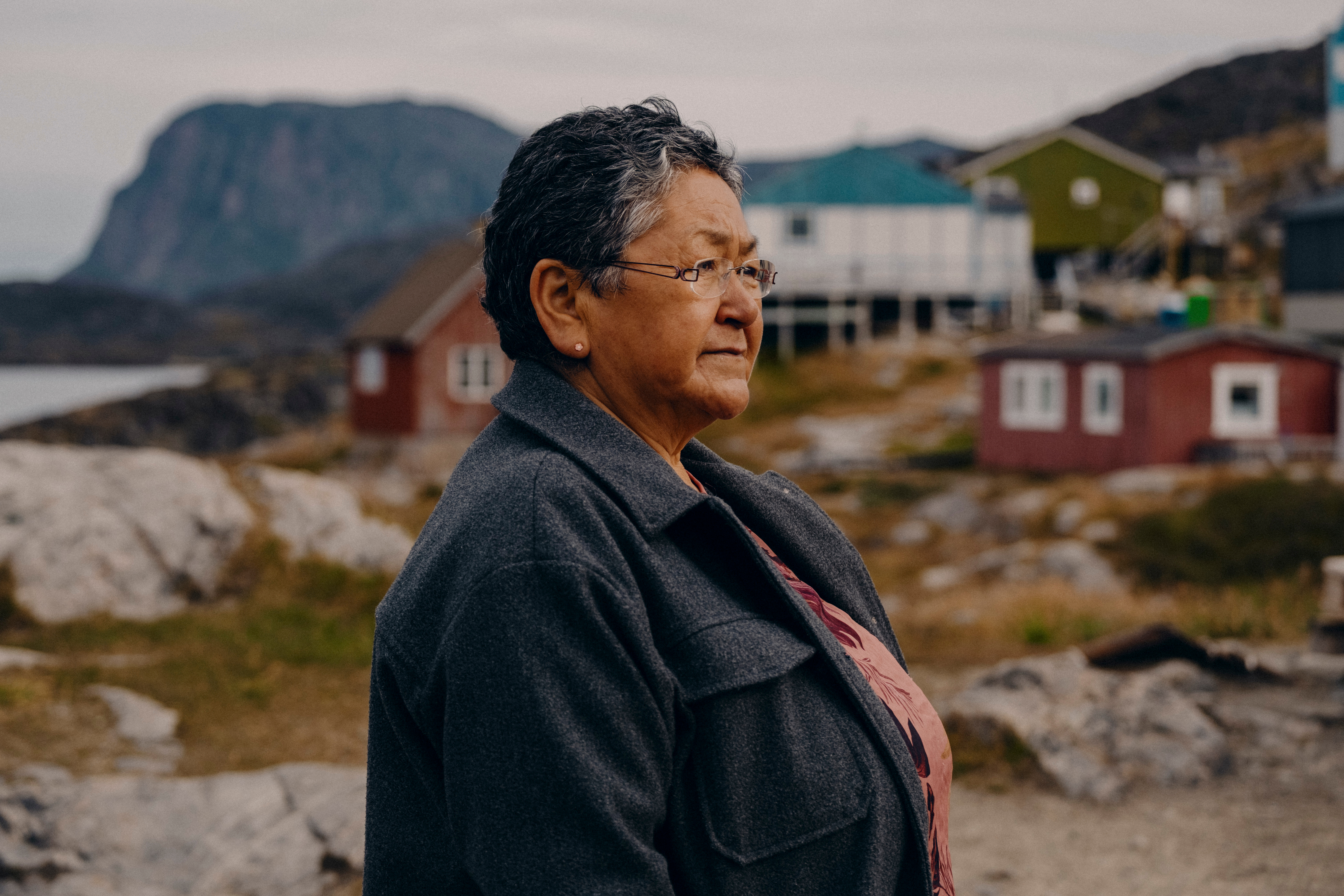 Arnaaraq-Batseba, Village Host