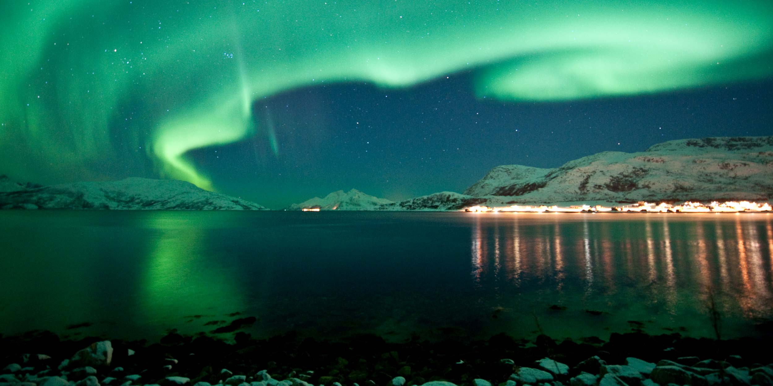 What causes the northern lights | HX Expeditions US