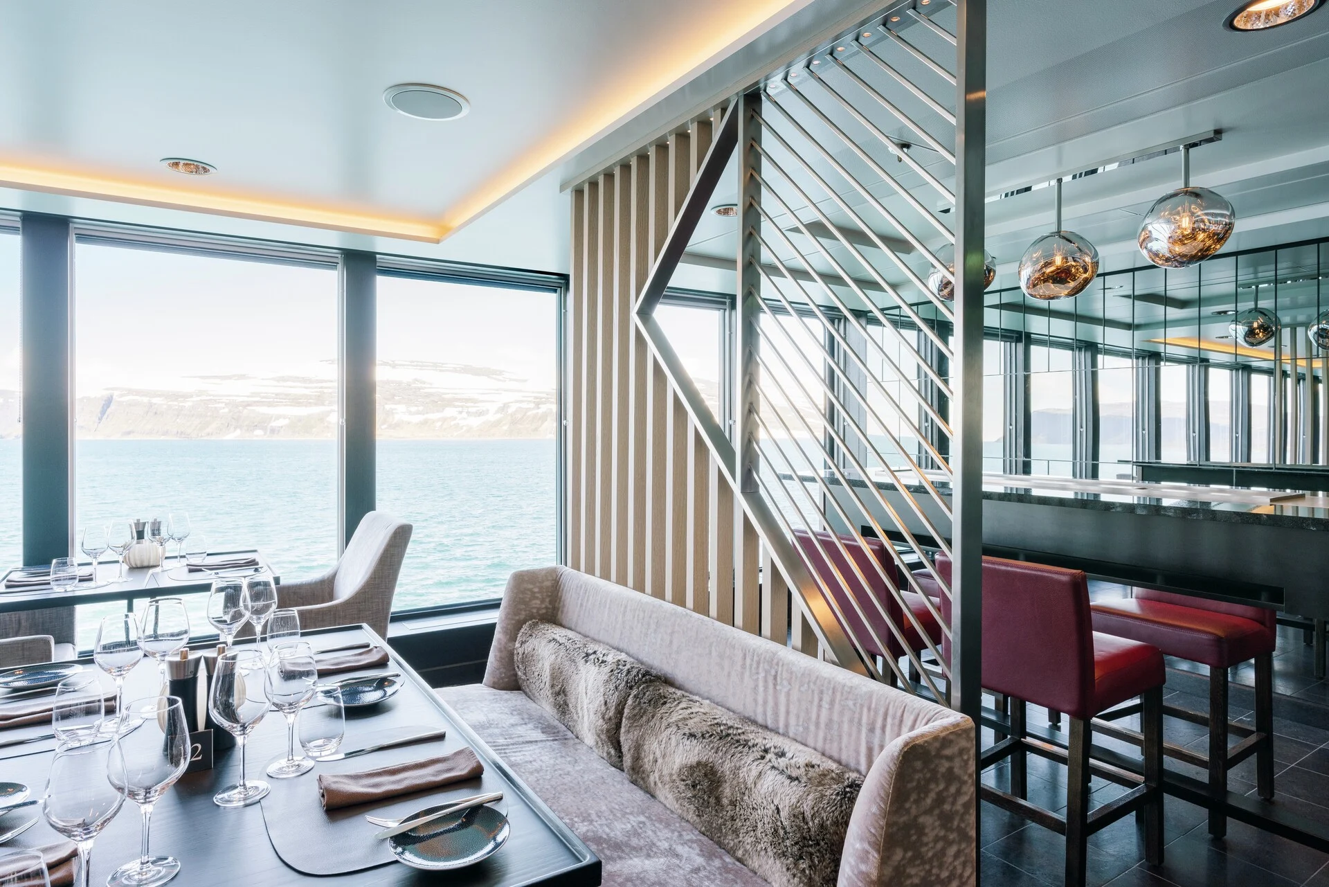 Enjoy fine dining in Lindstrøm Restaurant on board MS Fridtjof Nansen. Credit: Clara Tuma.