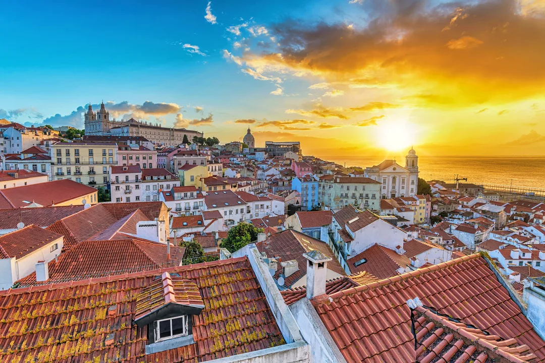 Lisbon Portugal HX 38864 Photo Shutterstock