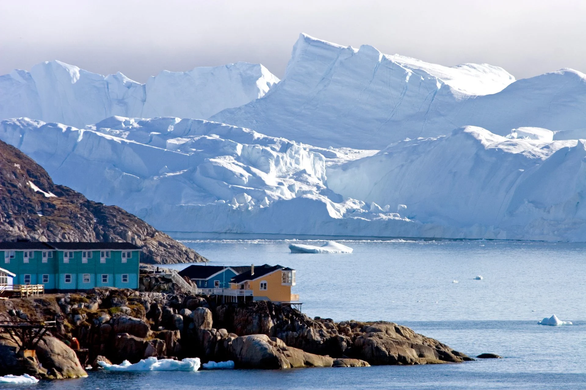 Enorma isberg i Ilulissat, Grönland. 