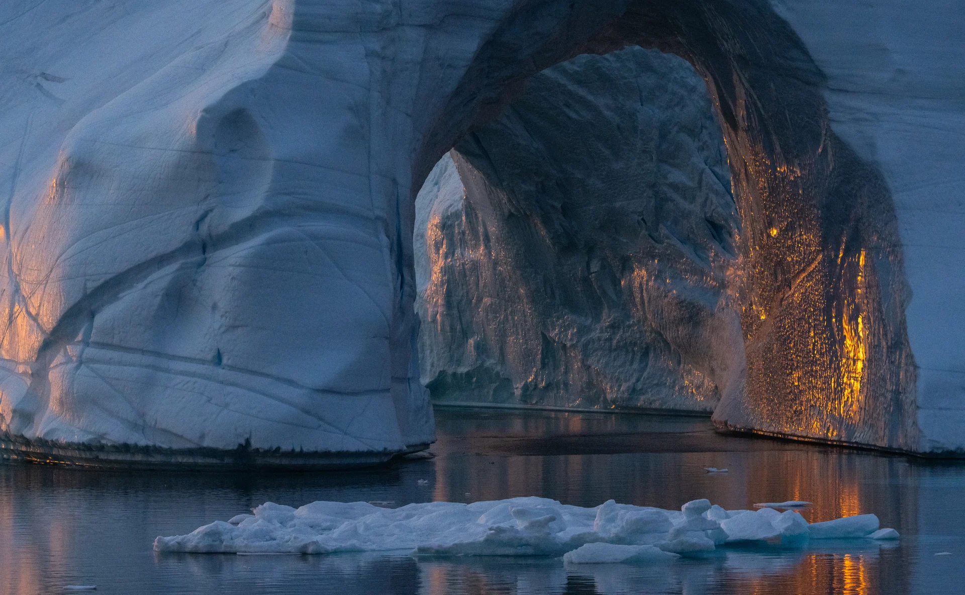  Greenland Cruise & Expedition 2025 2026 