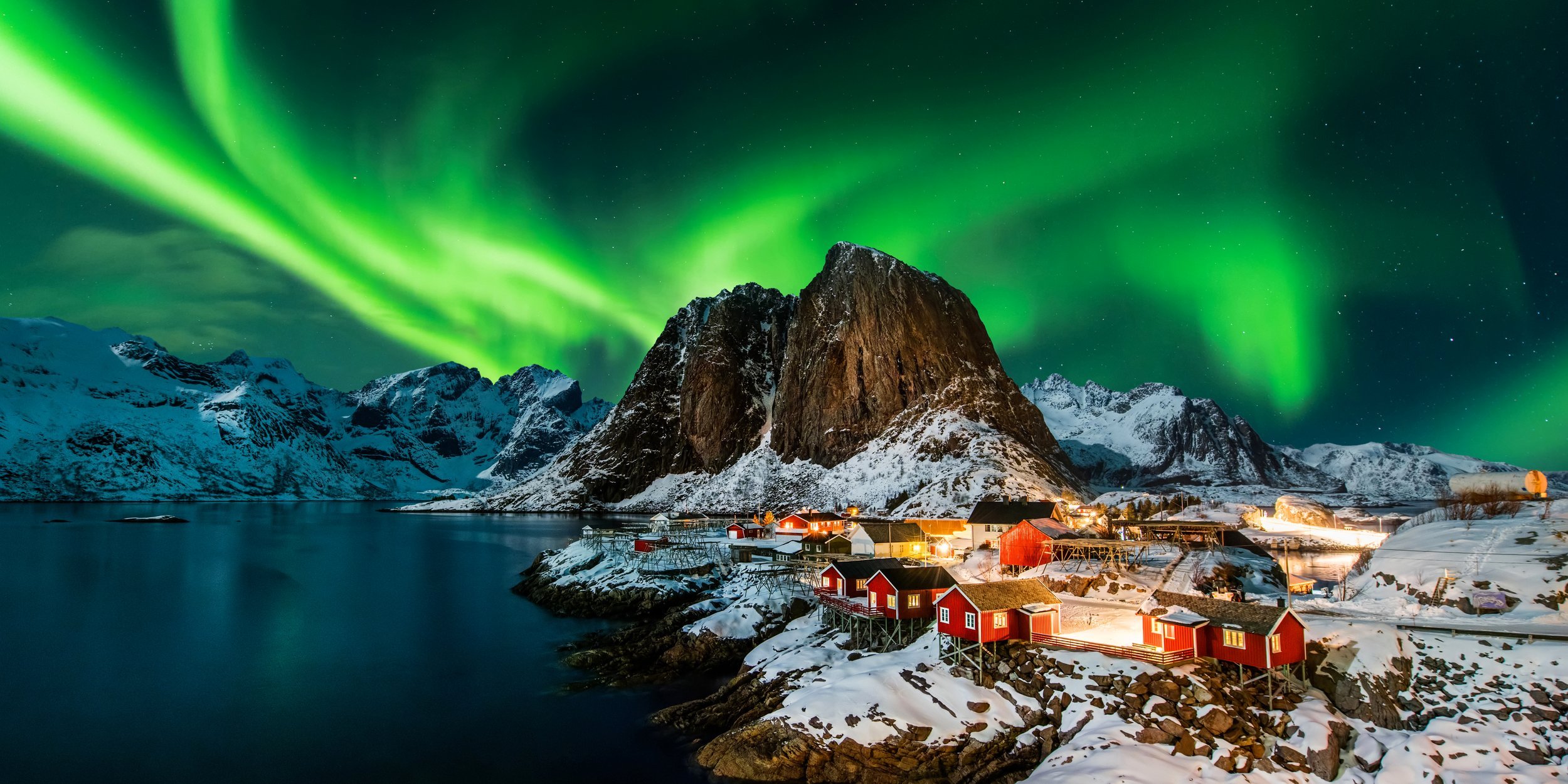 Discover our Norway Pre Departure - Hamnoy Northern Lights 