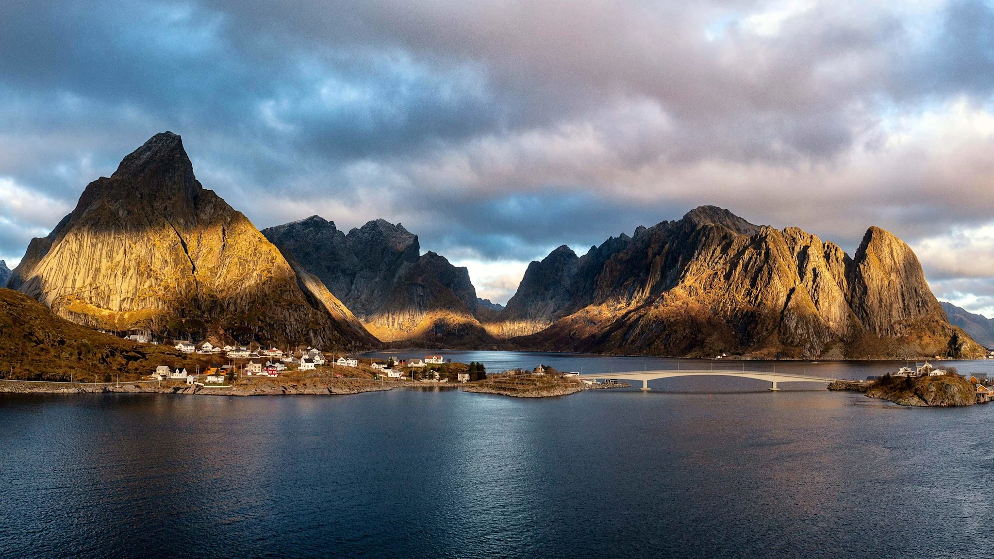 Lofoten–Norway12a 3000x1688