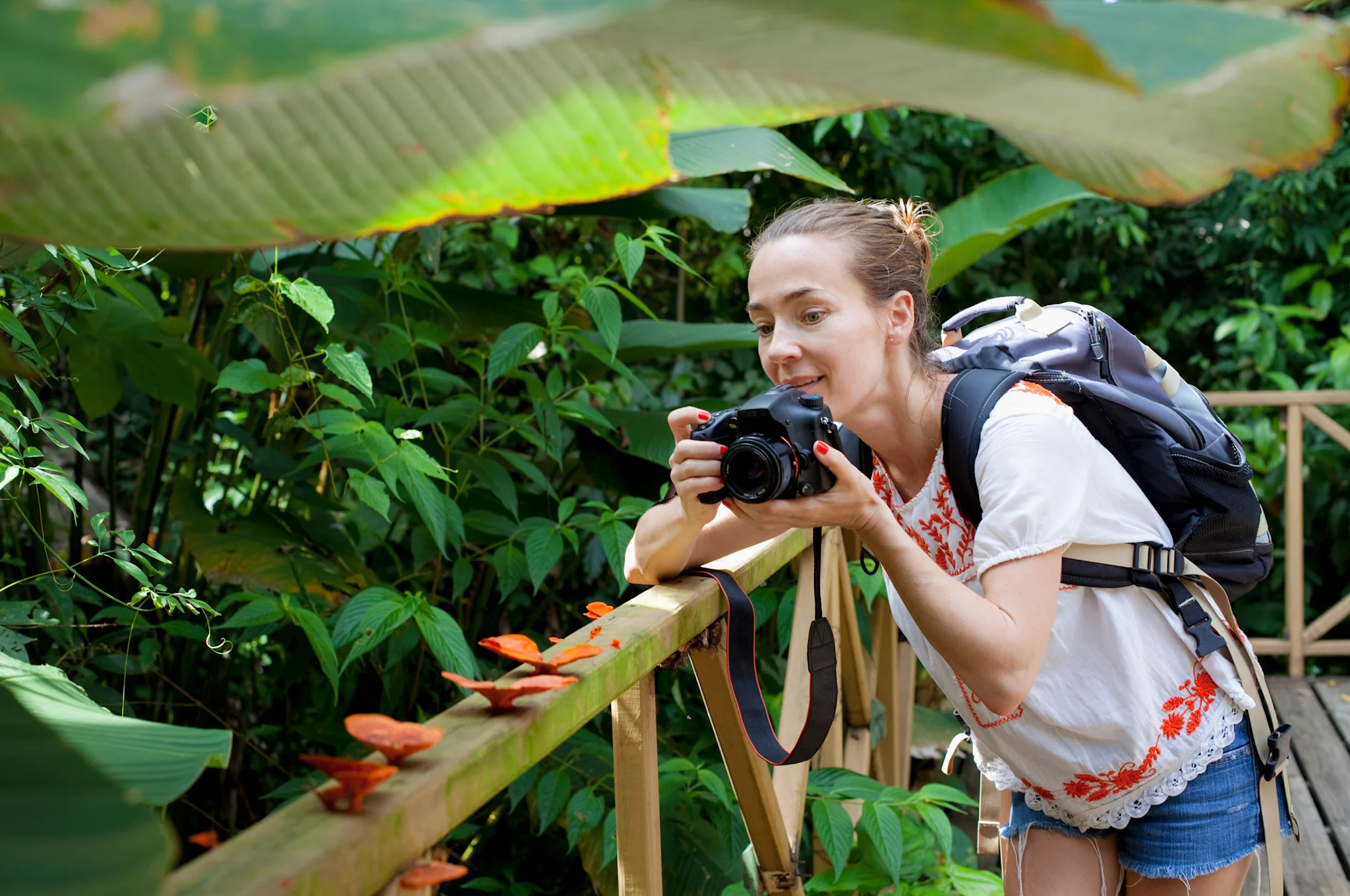 Costa-Rica_Puntarenas_Manuel-Antonio-National-Park___Kathrin-Ziegler_GettyImages-160543508.jpg