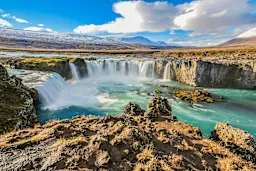INCL-AKU3 Go afoss Iceland HGR 139095 Photo Shutterstock
