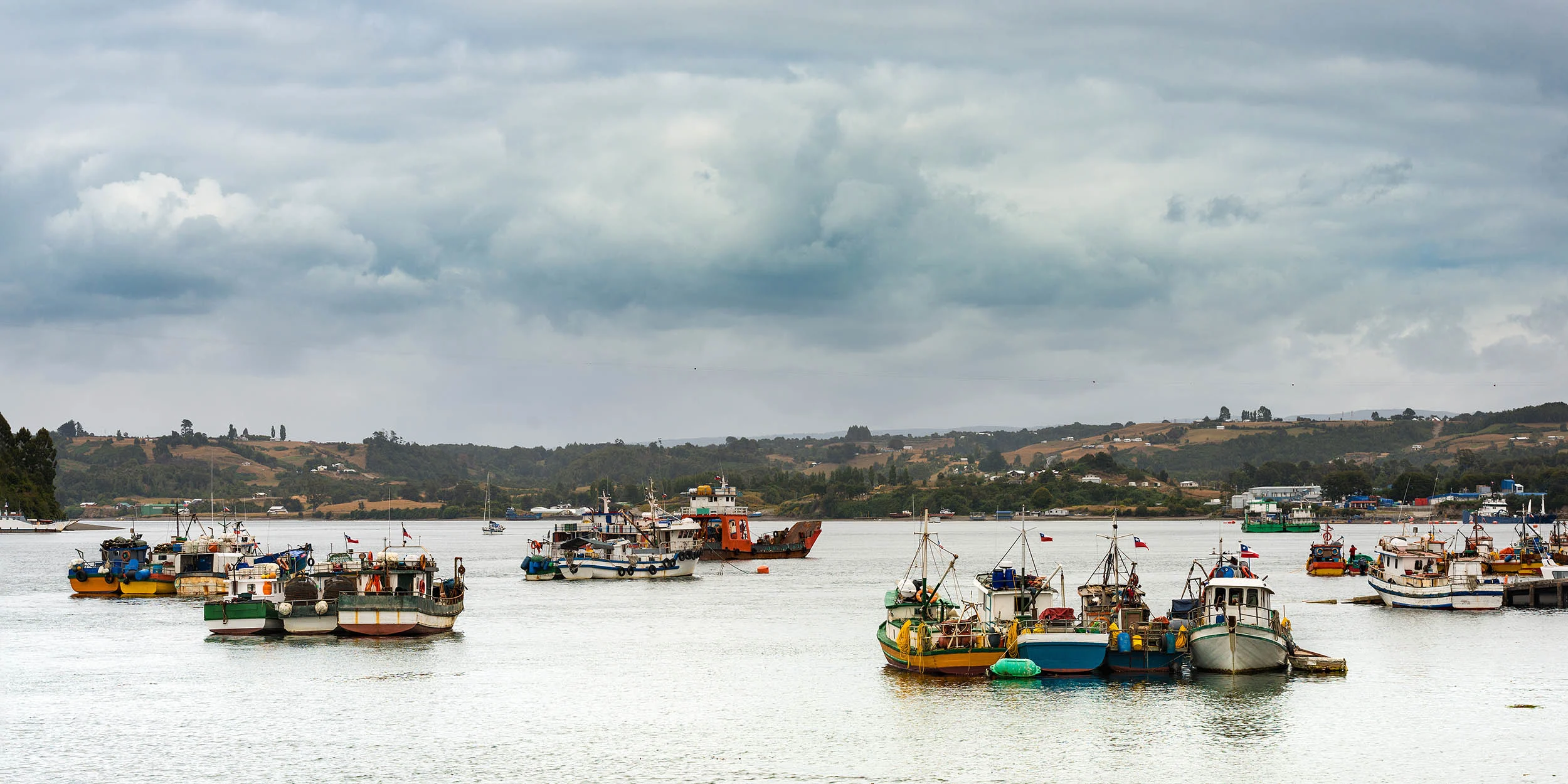 dalcahue---curaco-de-velez---achao-1-shutterstock_2500x1250.jpg