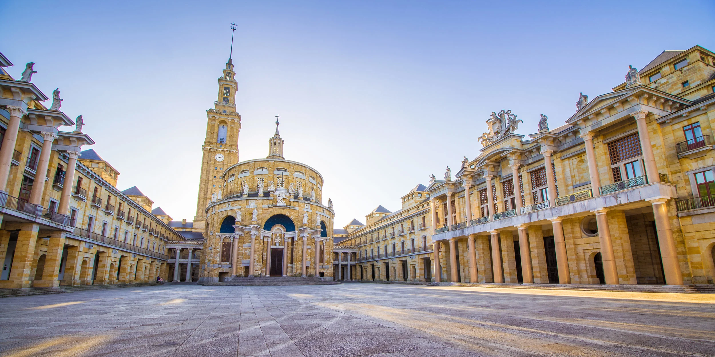 day-4_gijon-spain_the-university-of-gijon_hgr-14264_shutterstock.jpg