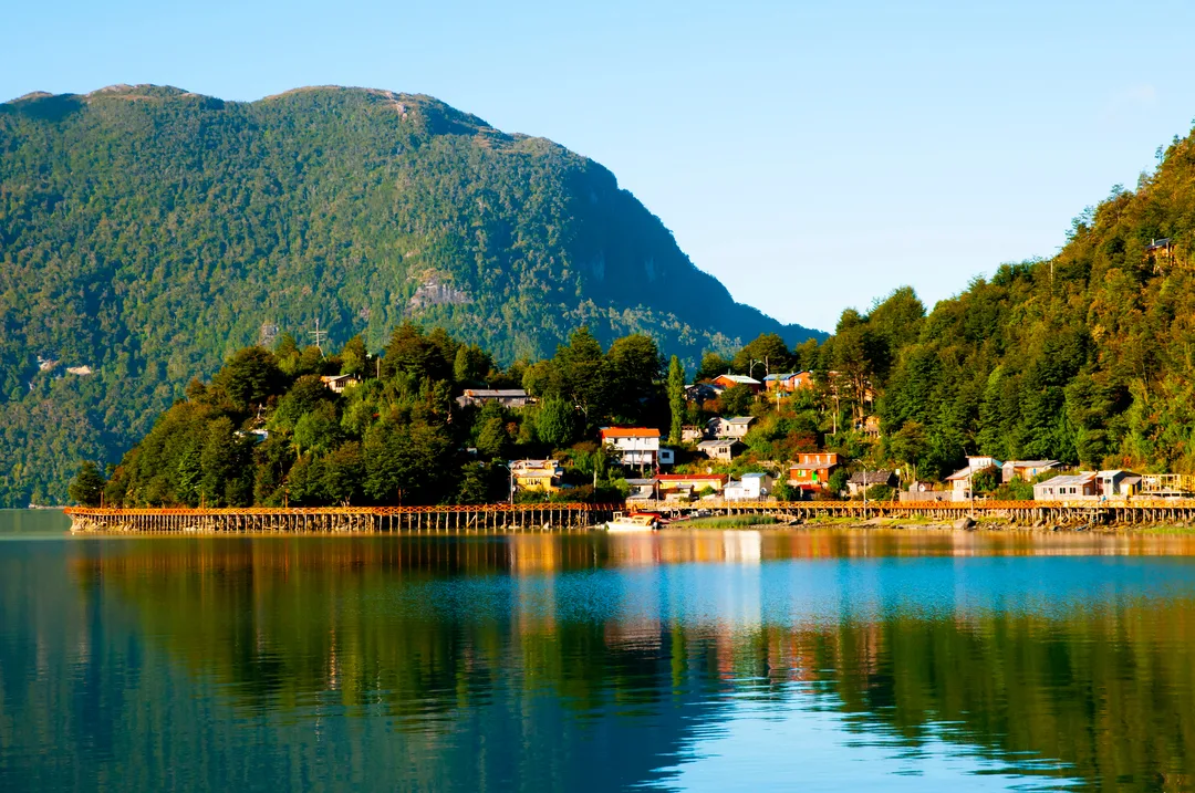 TORTEL CHILE SHUTTERSTOCK 1712770771