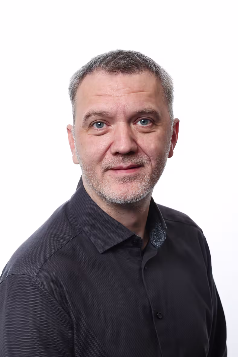 Dan L. Jensen, Sølufólk / Intern salg, Solar Forøyar