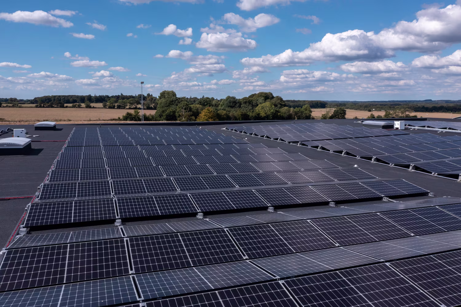 Solar panels on top of warehouse
