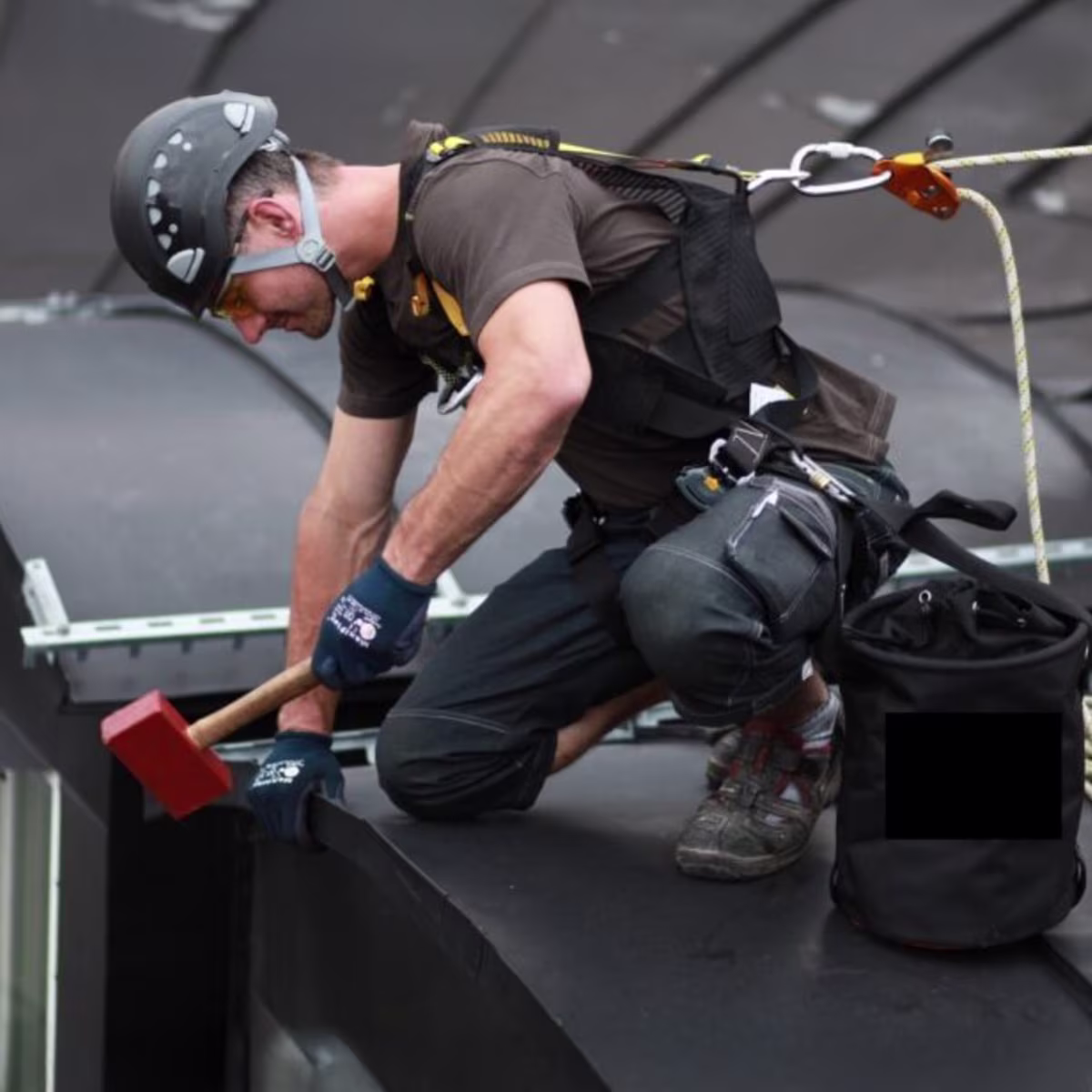 Rope Access wind turbine reparation