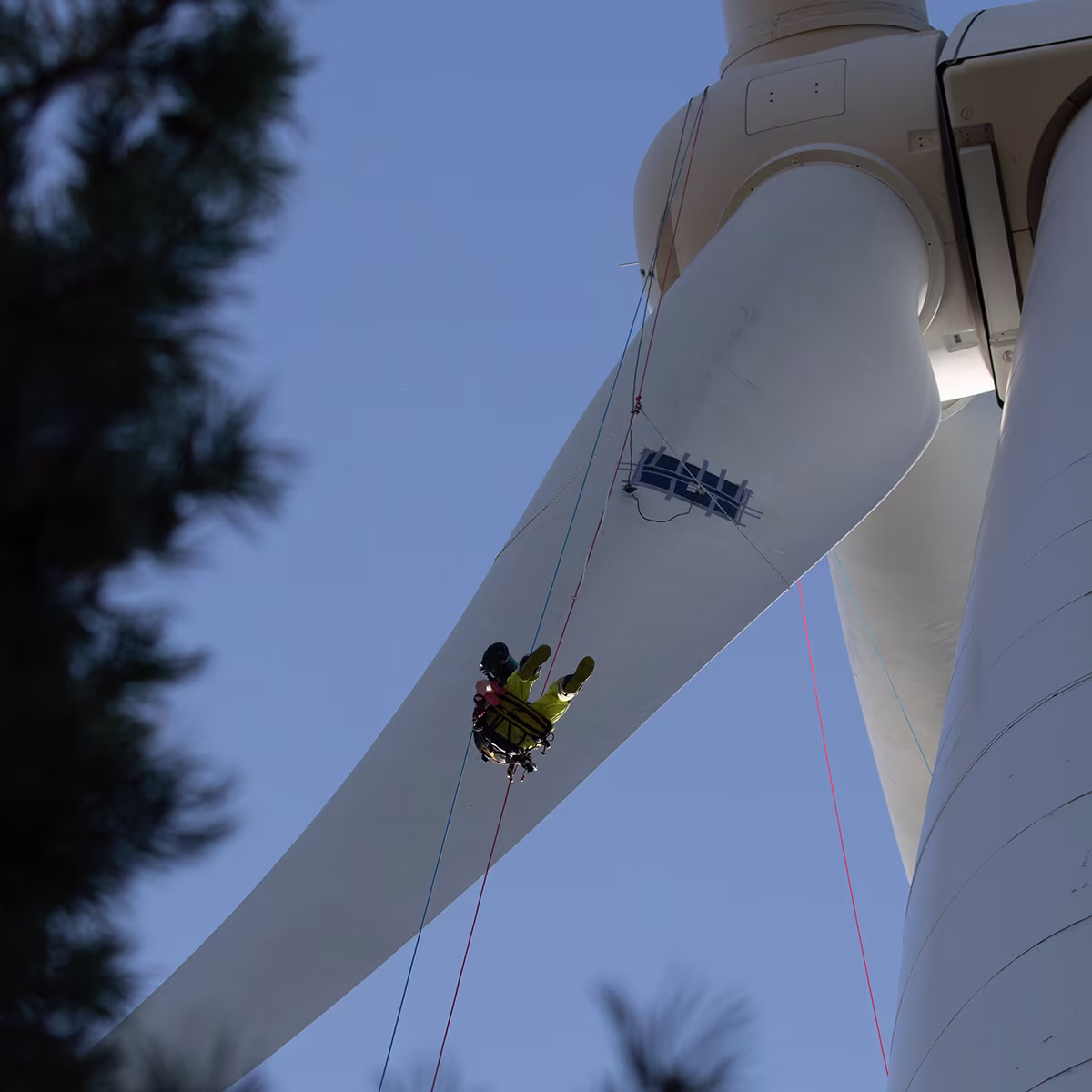 Rope Access - reparing a wind turbine
