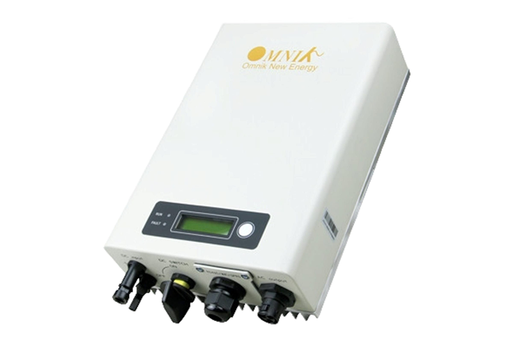 How do Omnik's inverter service processes work?